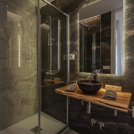 Luxury شقة